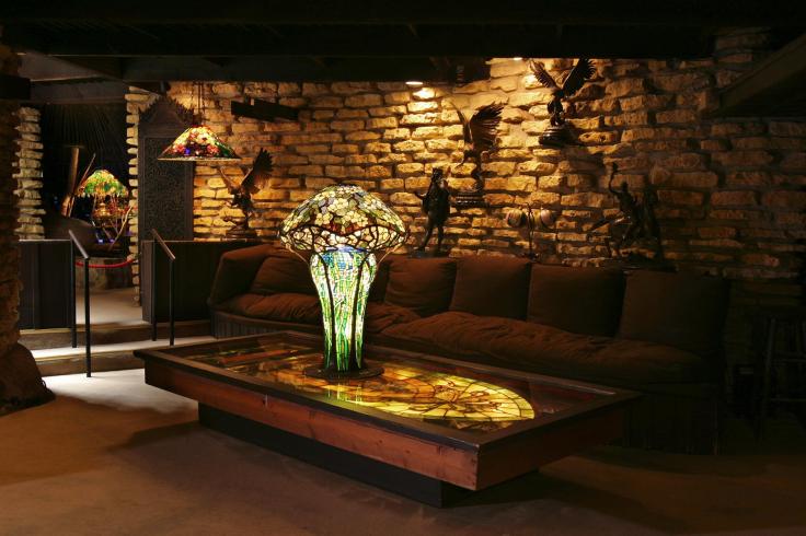 1_WisconsinWeirdestHouse_OriginalHouse_Mushroomlamp_1